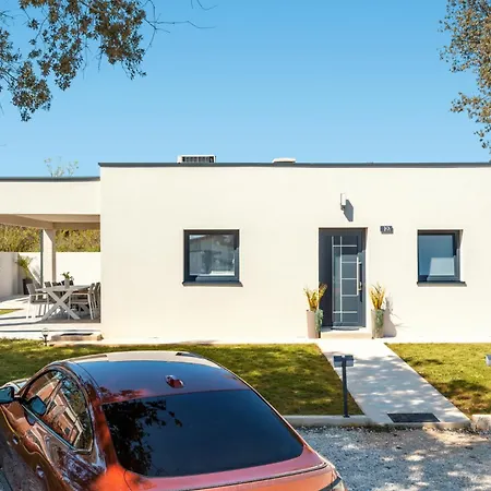 Casa Sirius Holiday home *